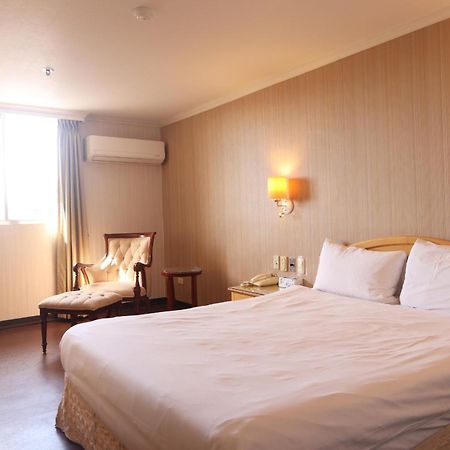 Hermes Hotel مدينة هسينشو المظهر الخارجي الصورة
