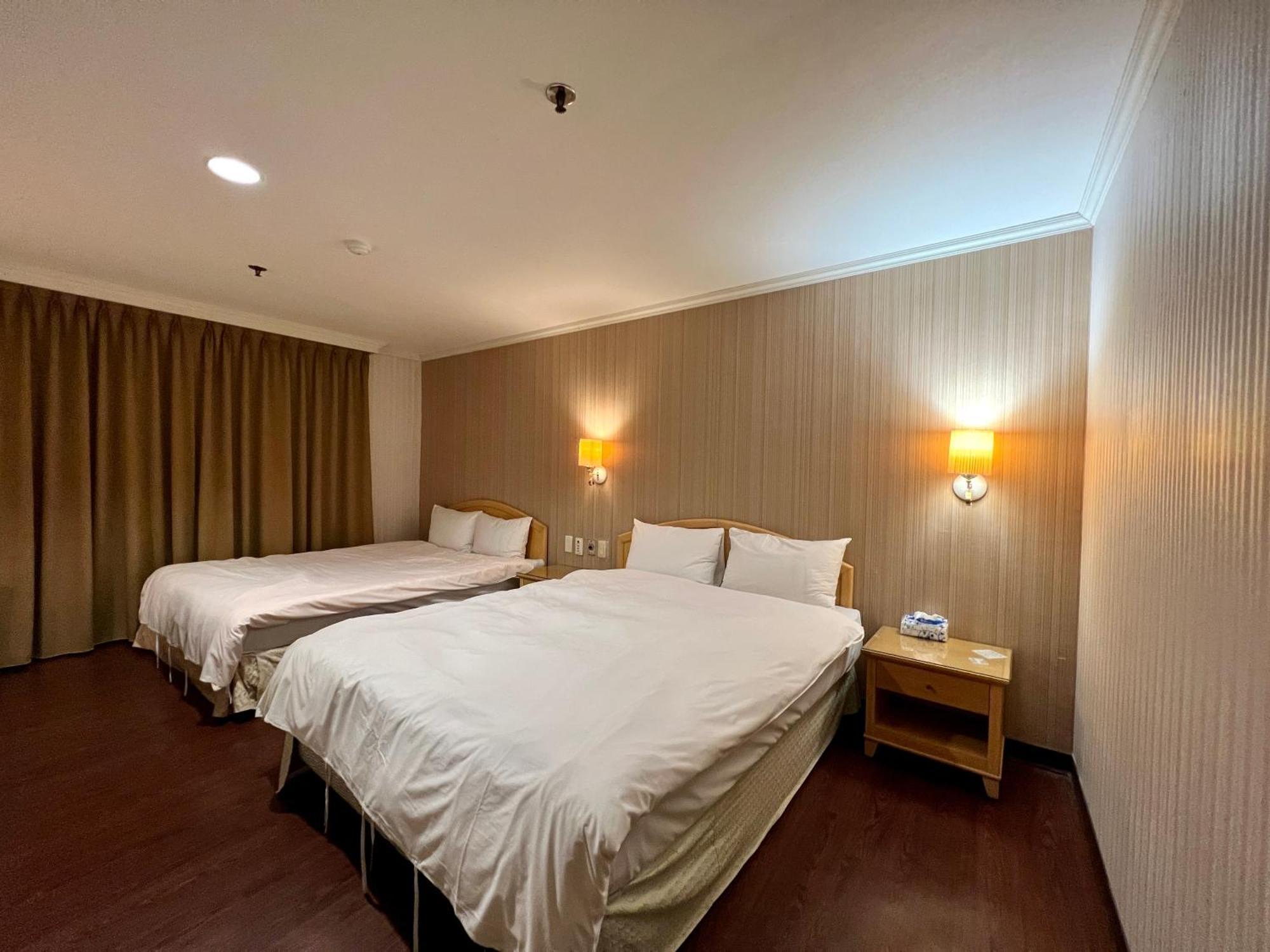 Hermes Hotel مدينة هسينشو المظهر الخارجي الصورة