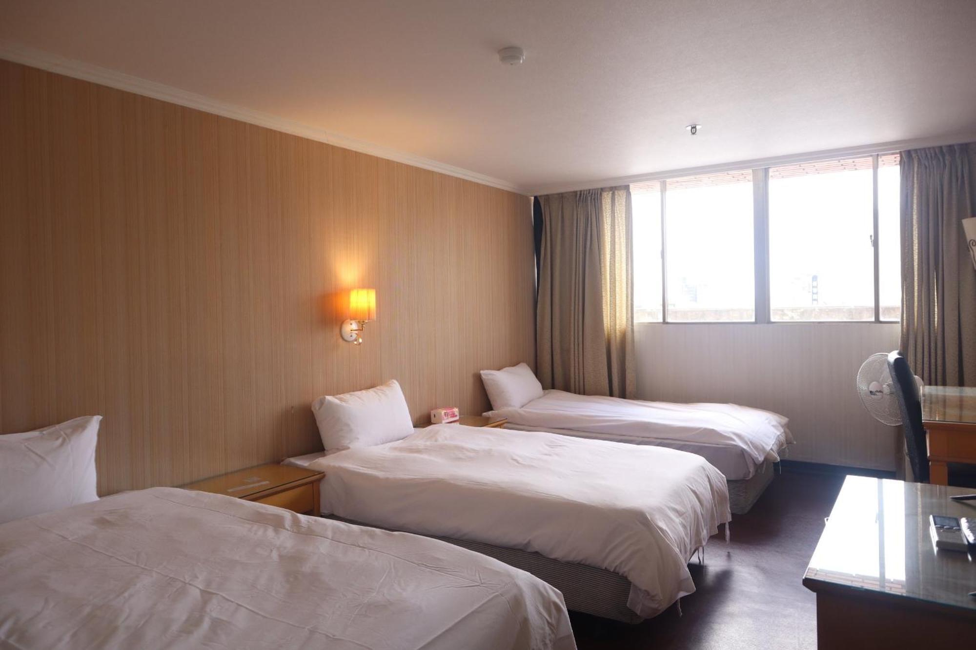 Hermes Hotel مدينة هسينشو المظهر الخارجي الصورة