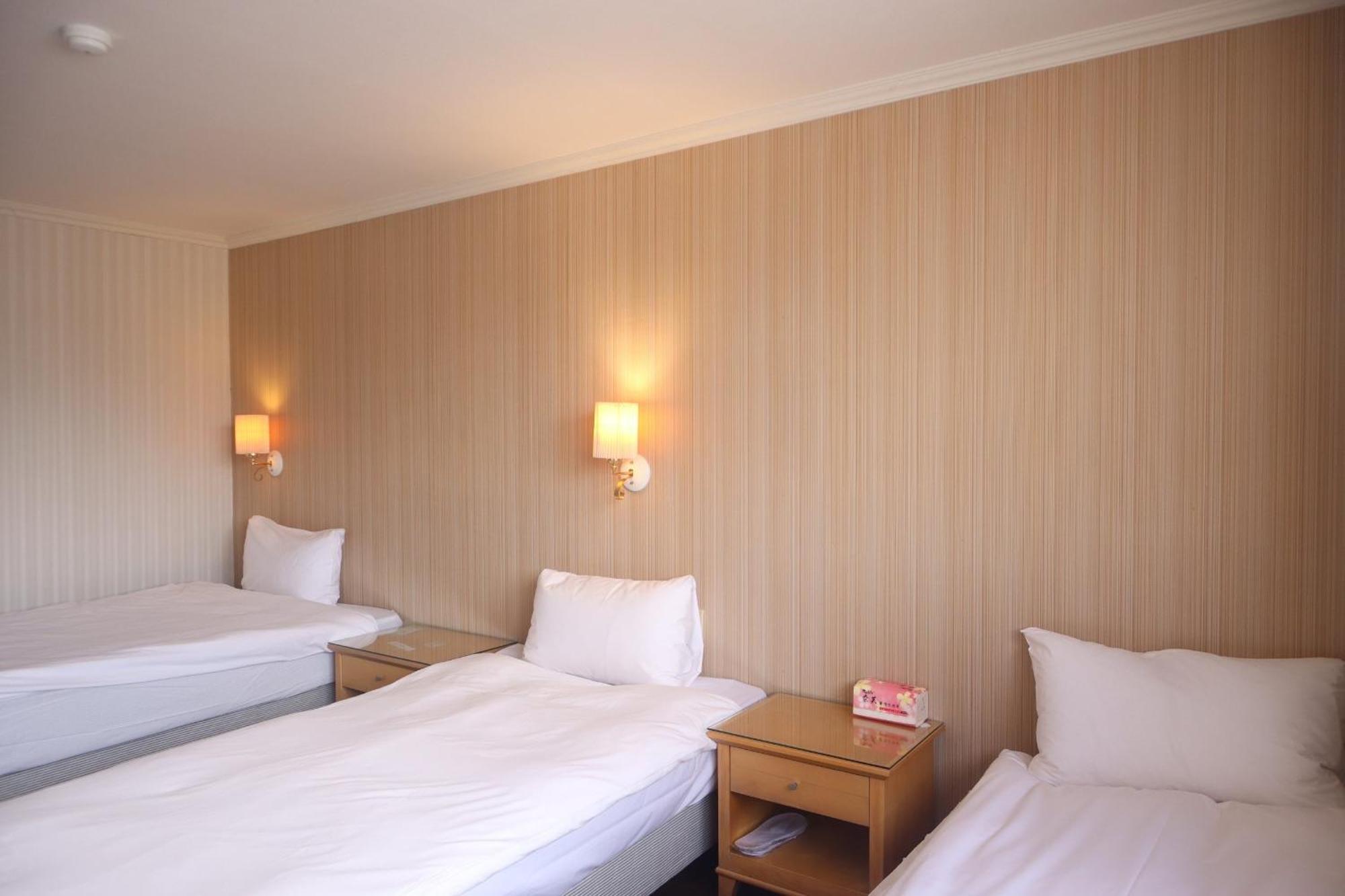 Hermes Hotel مدينة هسينشو المظهر الخارجي الصورة