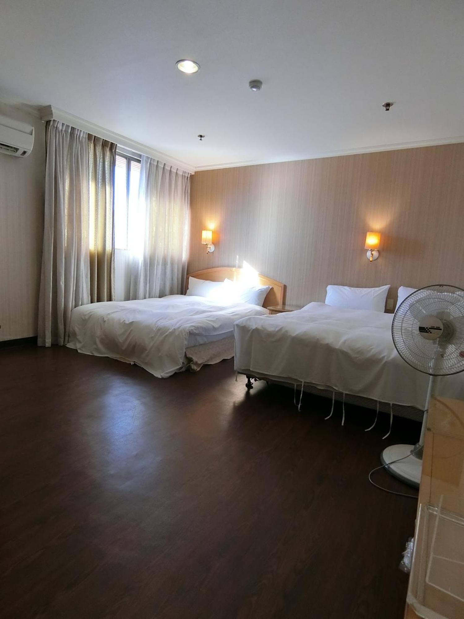 Hermes Hotel مدينة هسينشو المظهر الخارجي الصورة